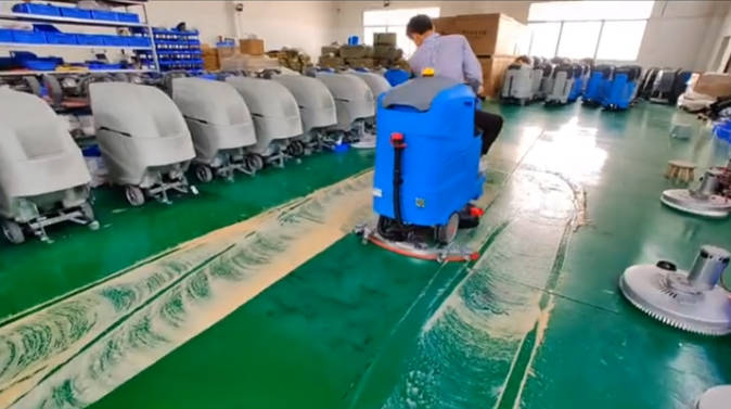 鹤岗2023年还在用人工的物业保洁不妨试试洗地机吧